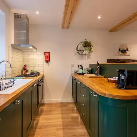 Apartament Rural 5* Rookby Cottage, With Large Hot Tub Winton (Cumbria)