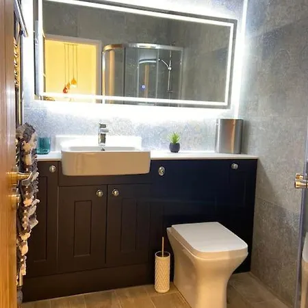 Apartament Rural 5* Rookby Cottage, With Large Hot Tub