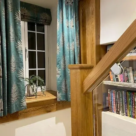 Rural 5* Rookby Cottage, With Large Hot Tub * Winton (Cumbria)