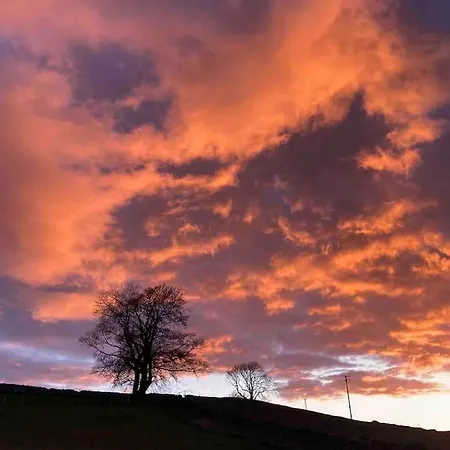 Rural 5* Rookby Cottage, With Large Hot Tub * Winton (Cumbria)